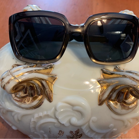 Dior Black/Grey Two Tone Sunglasses with Grey Polarized Lenses - Picture 2 of 6